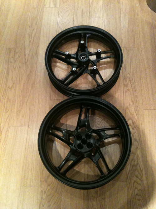 new_cast_wheels_black.jpg